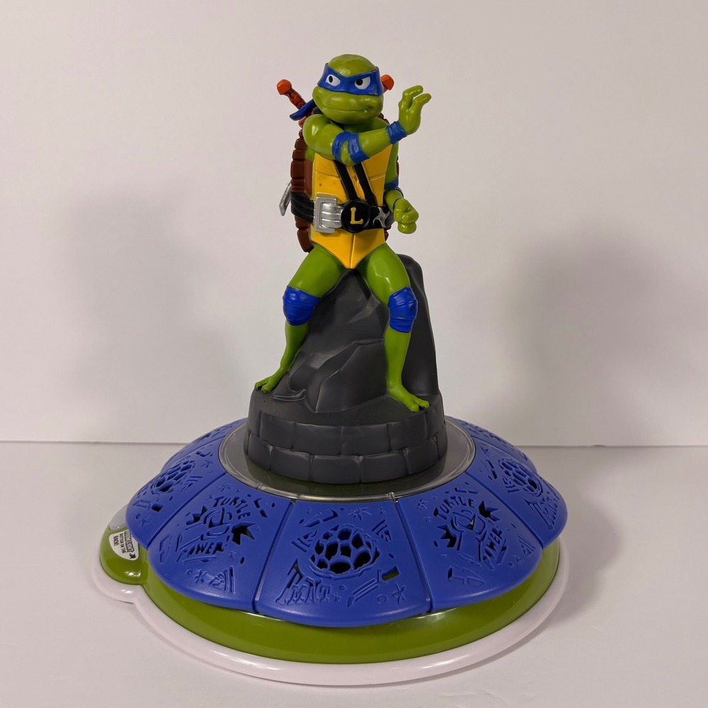 TMNT Leonardo LED Night Light Room Projector Paramount 21730 Blue Green